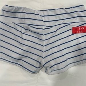 RARE FLEO sailor 2” striped shorts